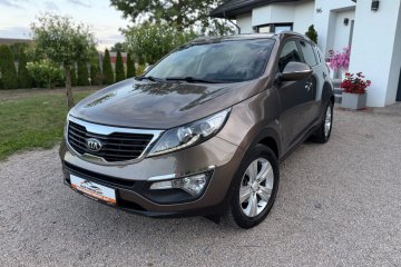 A/C 2 strefy Navi Tempomat Czujniki Led Kamera Hak