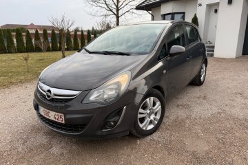 Opel Corsa 1.2 16V Cosmo